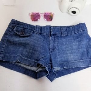 American Eagle favorite short